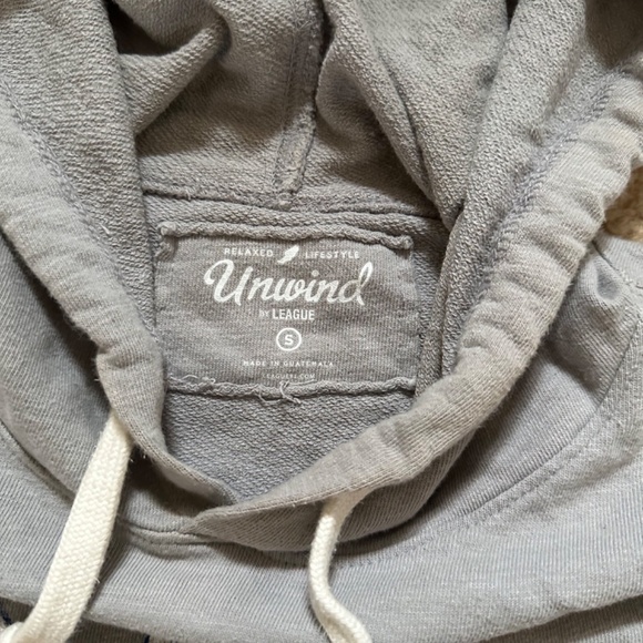 AF Fighting Falcons Gray Sweatshirt - Picture 2 of 3